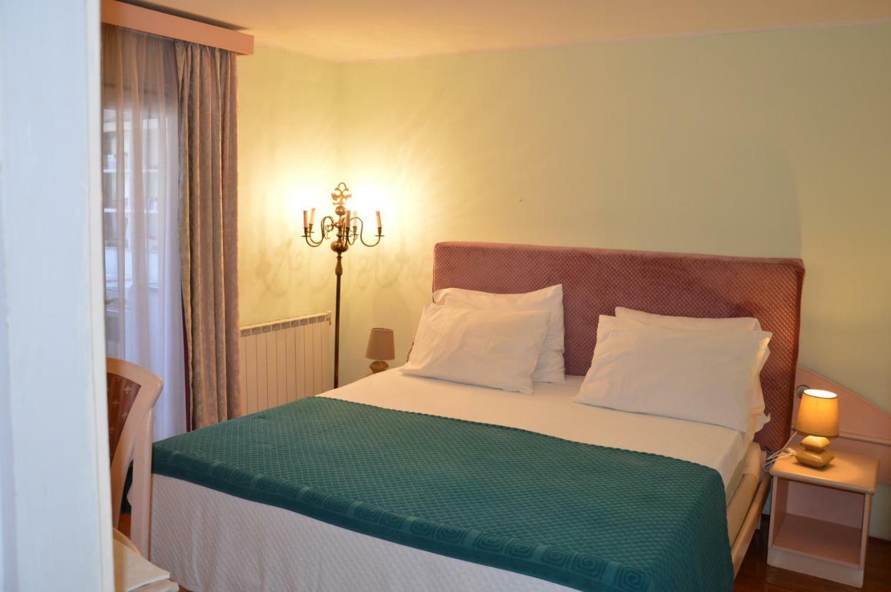 Ferienwohnung Hous Mira Poreč Exterior foto